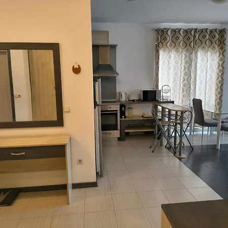 Sunny Sea - 100 Meters From The Sea تشيرنوموريتس
